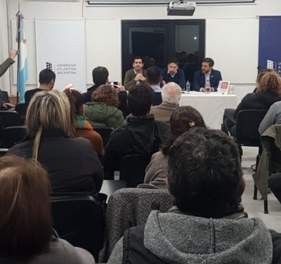 • El Dr. Nicolás Trotta realizó la presentación de su libro «Latinoamérica Piensa»